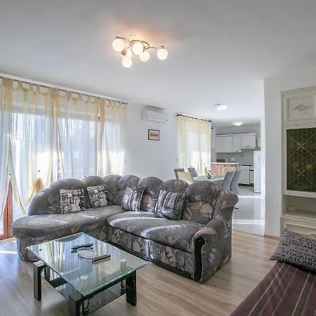House Angelini *